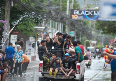 Songkran Festivali