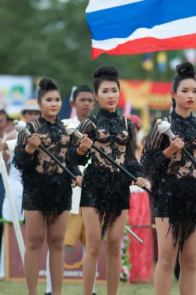 Unidentified Thai students in ceremony during sport parade — Stock Photo, Image