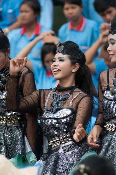 Unidentified Thai students in ceremony during sport parade — Stock Photo, Image