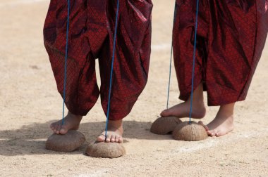 Tanımlanamayan Tay öğrenciler törende spor geçit töreni sırasında tek tip