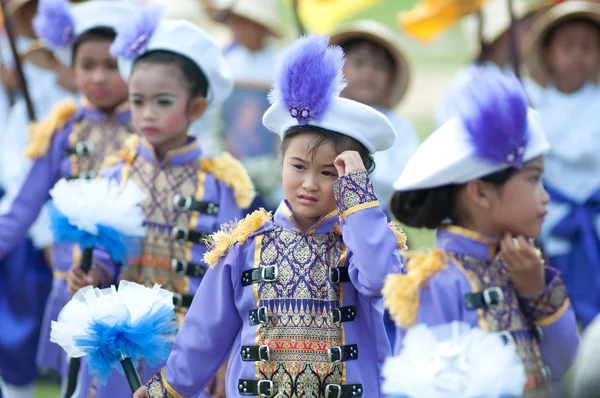 Unidentified Thai students in ceremony during sport parade — Stock Photo, Image