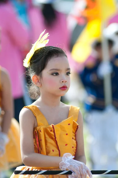 身份不明泰国学生在期间体育阅兵仪式 — 图库照片