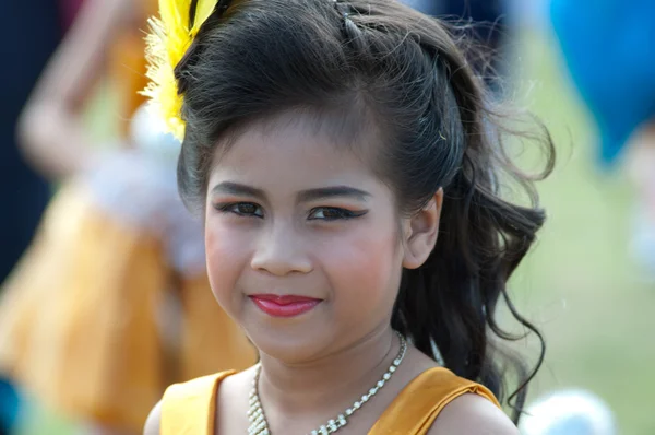 Unidentified Thai students in ceremony uniform during sport parade — Stock Photo, Image