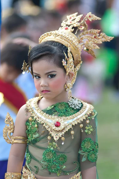 Unidentified Thai students in ceremony uniform during sport parade — Stock Photo, Image