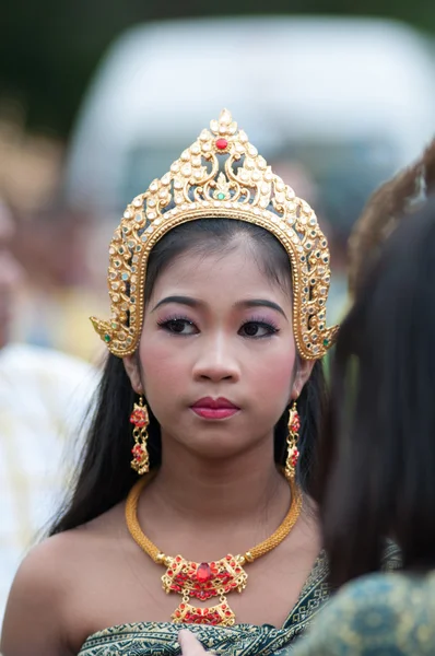 Étudiants thaïlandais non identifiés pendant le défilé sportif . — Photo