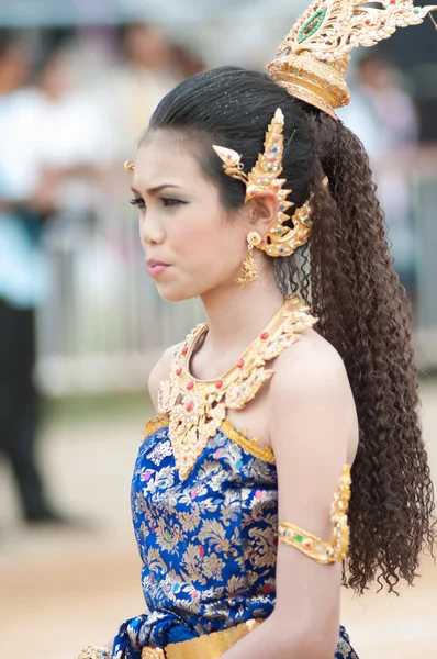 Oidentifierade thailändska studenter under sport parad. — Stockfoto