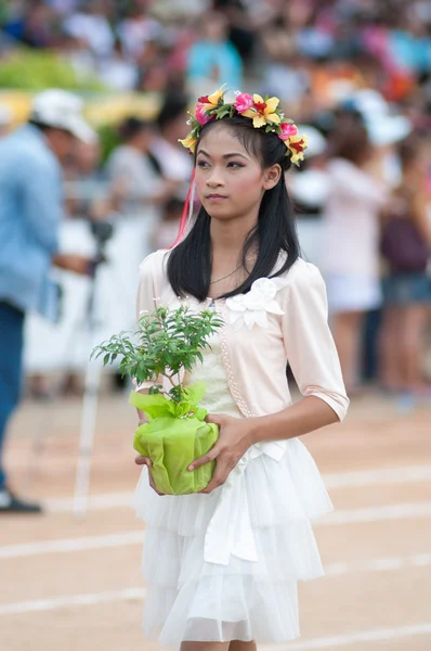 Niezidentyfikowane Tajski uczniów podczas parady sportu. — Zdjęcie stockowe