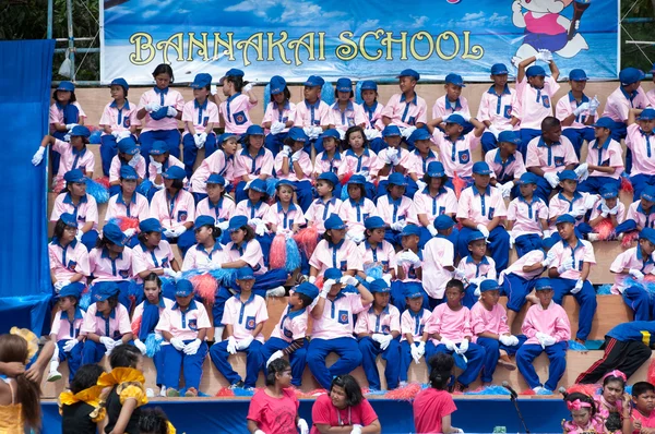 Unidentified Thai students during sport parade. — Stock Photo, Image