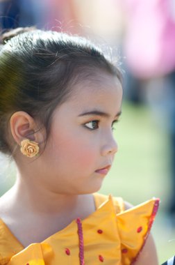 Tanımlanamayan Tay öğrenciler spor geçit töreni sırasında.