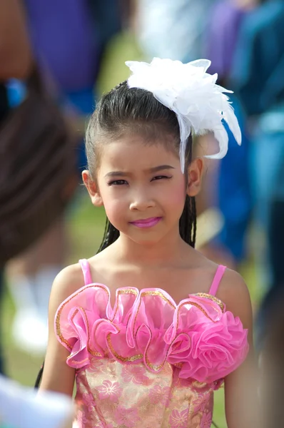 Niet-geïdentificeerde Thaise studenten tijdens sport parade. — Stockfoto