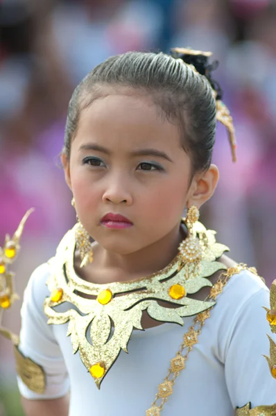 Oidentifierade thailändska studenter under sport parad. — Stockfoto