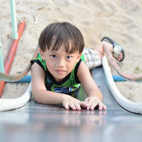 Asiatischer Junge — Stockfoto