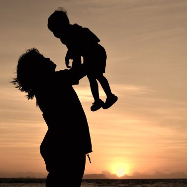 Anne ve küçük kız