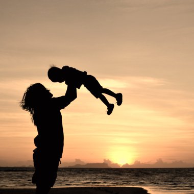 Anne ve küçük kız