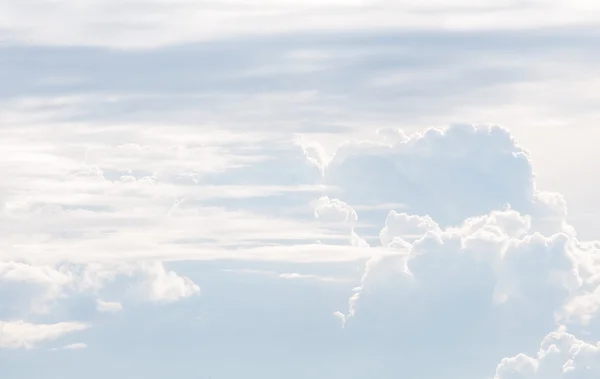 Хмари — стокове фото