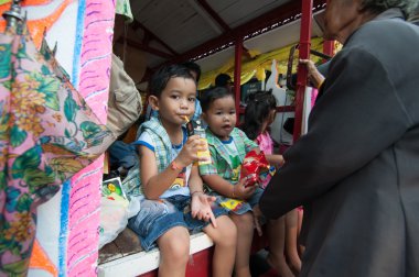 geleneksel Budist Festival - ngan duan sib