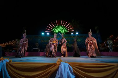 geleneksel Budist Festival - ngan duan sib