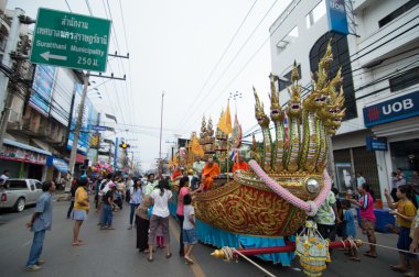 geleneksel Budist Festival - ngan duan sib