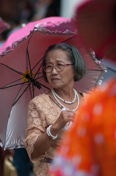 传统的佛教节日 — — 颜段同胞 — 图库照片