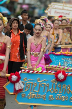 geleneksel Budist Festival - ngan duan sib