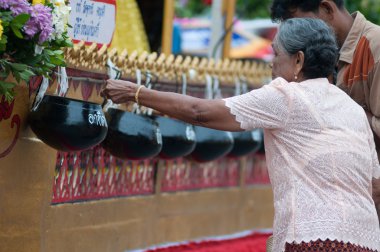 geleneksel Budist Festival - ngan duan sib