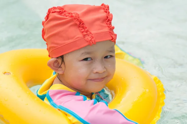 Lindo asiático niño — Foto de Stock