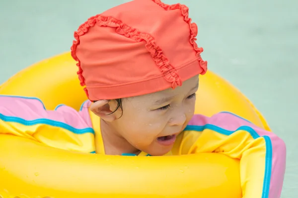 Schattige Aziatische jongen — Stockfoto