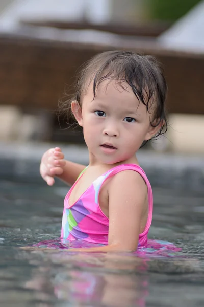 Asian girl in swimming suit — Stock Photo, Image