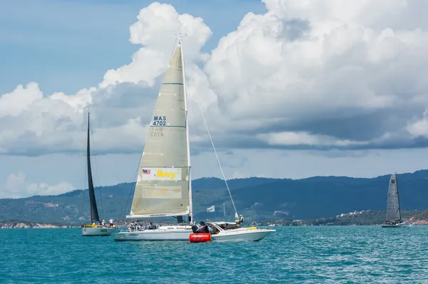 Racing yachts in a sea — Stock Photo, Image