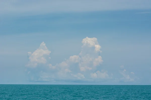 White clouds — Stock Photo, Image