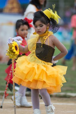Çocuklar spor geçidi