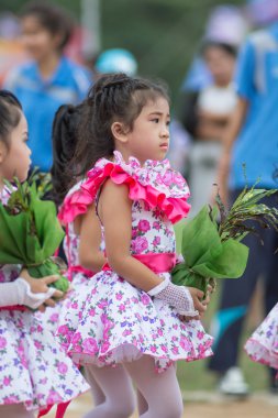 Çocuklar spor geçidi