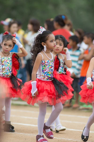 Desfile deportivo para niños — Foto de Stock