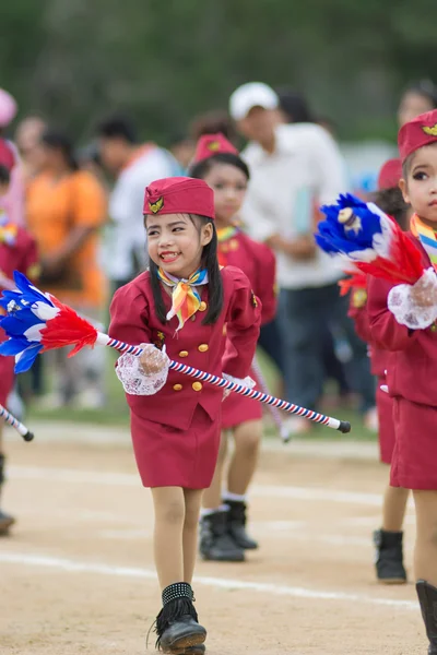 Défilé sportif enfants — Photo