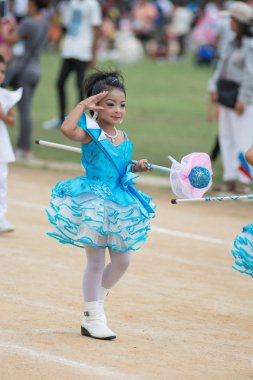 Çocuklar spor geçidi