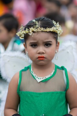 Taylandlı öğrenciler spor sırasında 2014 geçit töreni.