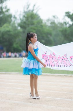 Taylandlı öğrenciler spor sırasında 2014 geçit töreni.