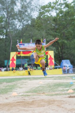 Taylandlı öğrenciler spor sırasında 2014 geçit töreni.