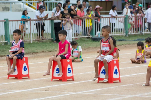 Thaise studenten tijdens sport parade 2014 — Stockfoto