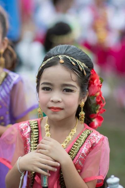 Thailändische Studenten während der Sportparade 2014 — Stockfoto