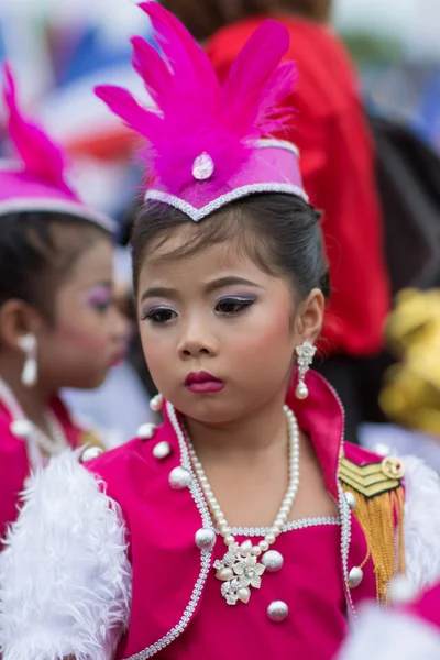 Tajski uczniów podczas parady sportu 2014 — Zdjęcie stockowe