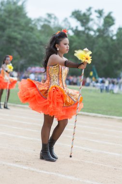 Taylandlı öğrenciler spor sırasında 2014 geçit töreni.