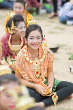 Çocuklar spor geçit töreni sırasında