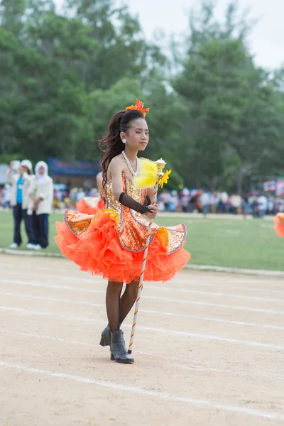 Estudantes tailandeses durante desfile esportivo 2014 — Fotografia de Stock