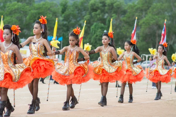 Thaise studenten tijdens sport parade 2014 — Stockfoto