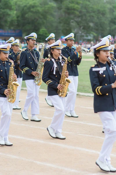 Thaise studenten tijdens sport parade 2014 — Stockfoto