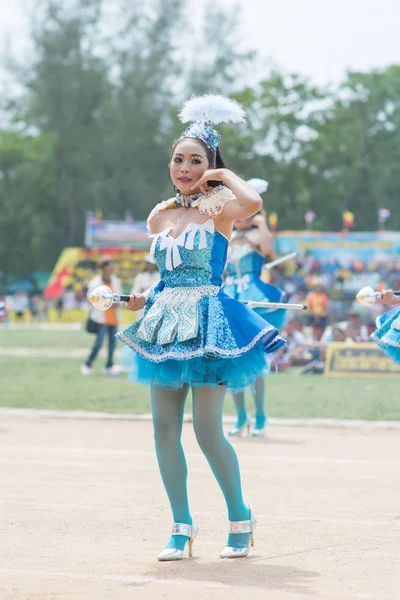 Bambini durante la sfilata sportiva — Foto Stock