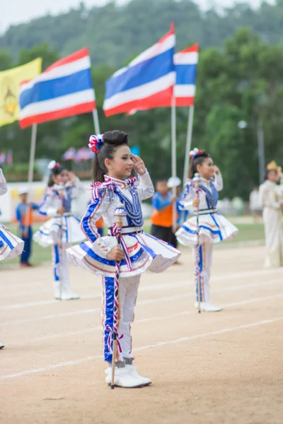 Bambini durante la sfilata sportiva — Foto Stock