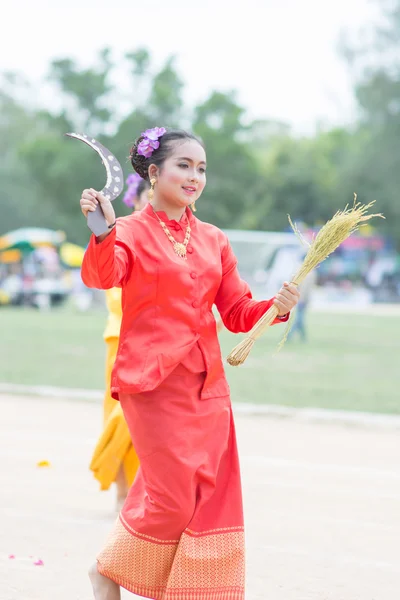 孩子们在运动的游行 — 图库照片