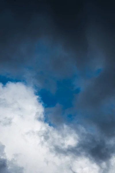 雷雨の後の春の空 — ストック写真